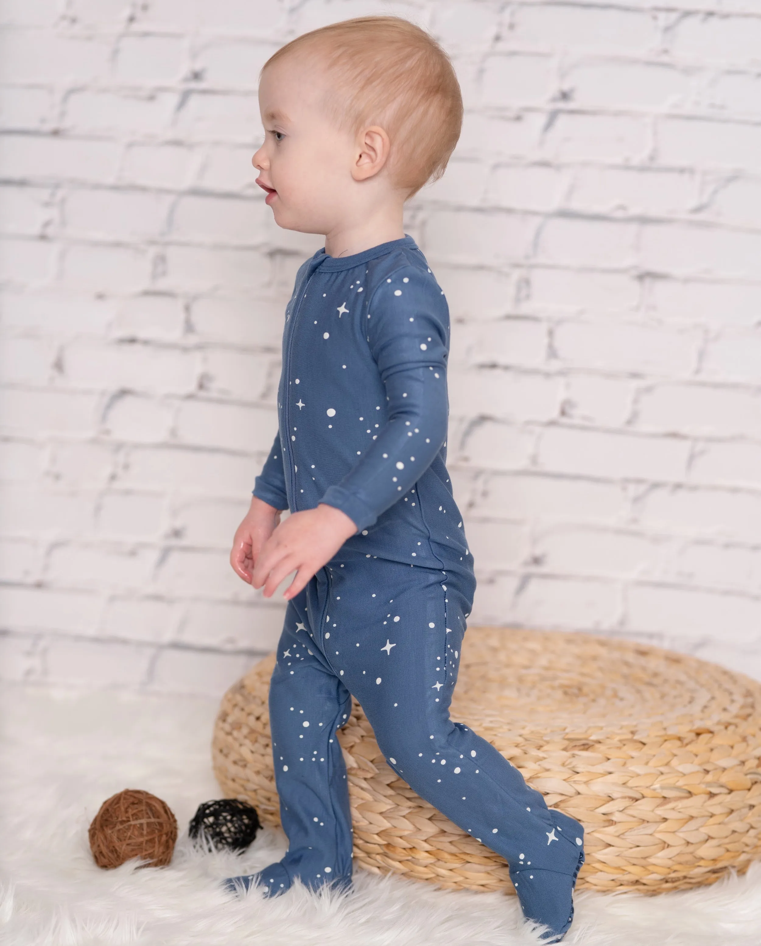 Bamboo Fleece Zip-up Footies (Galaxy Print)