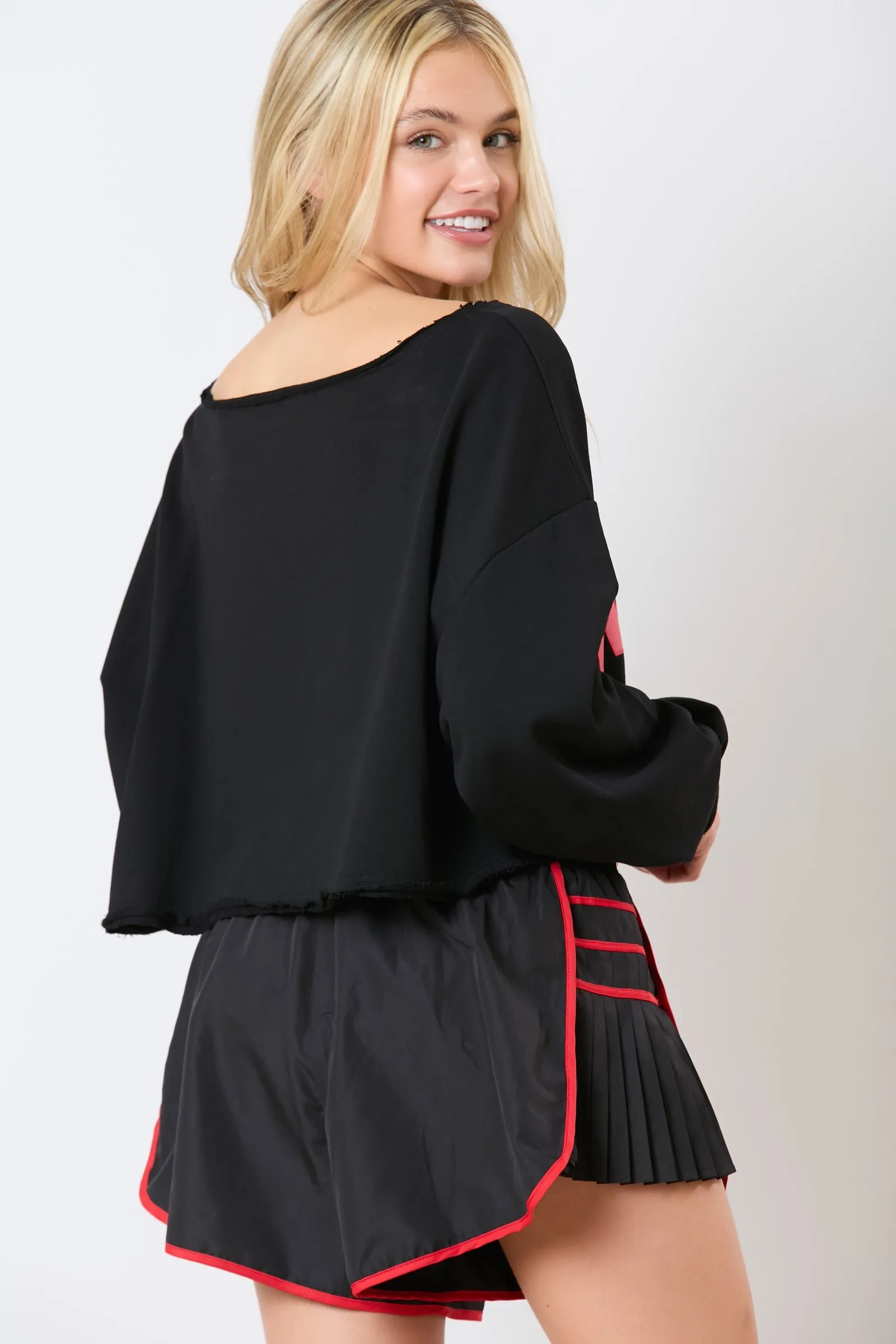 Black and Red Contrast Binding & Side Pleated Sporty Shorts