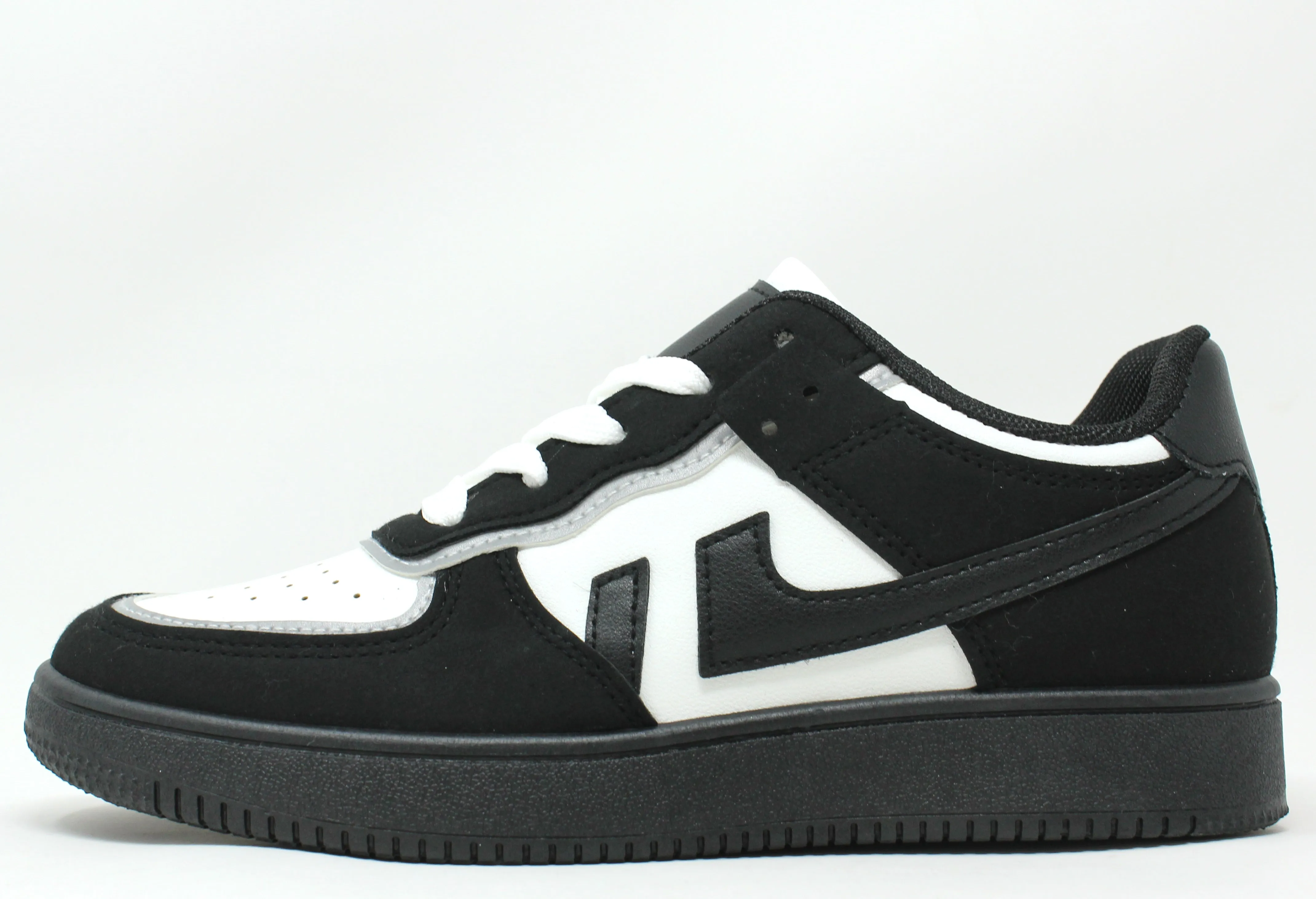 Black and White Trainer