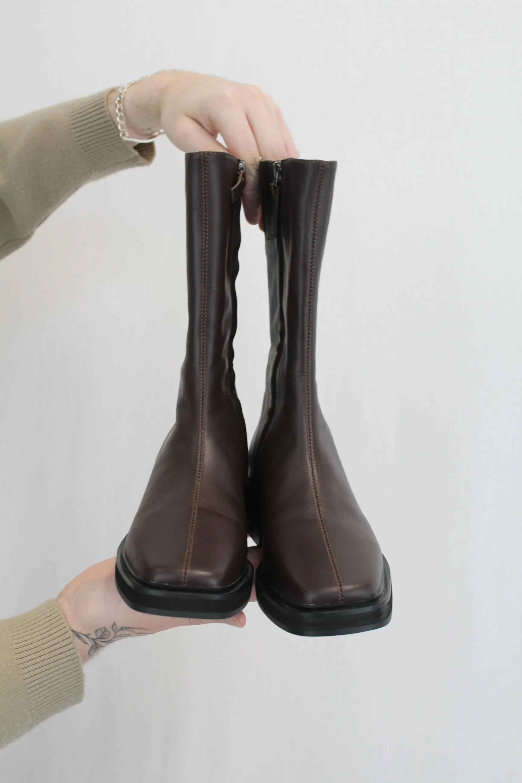 BRONWYN - Mid calf Leather Boot