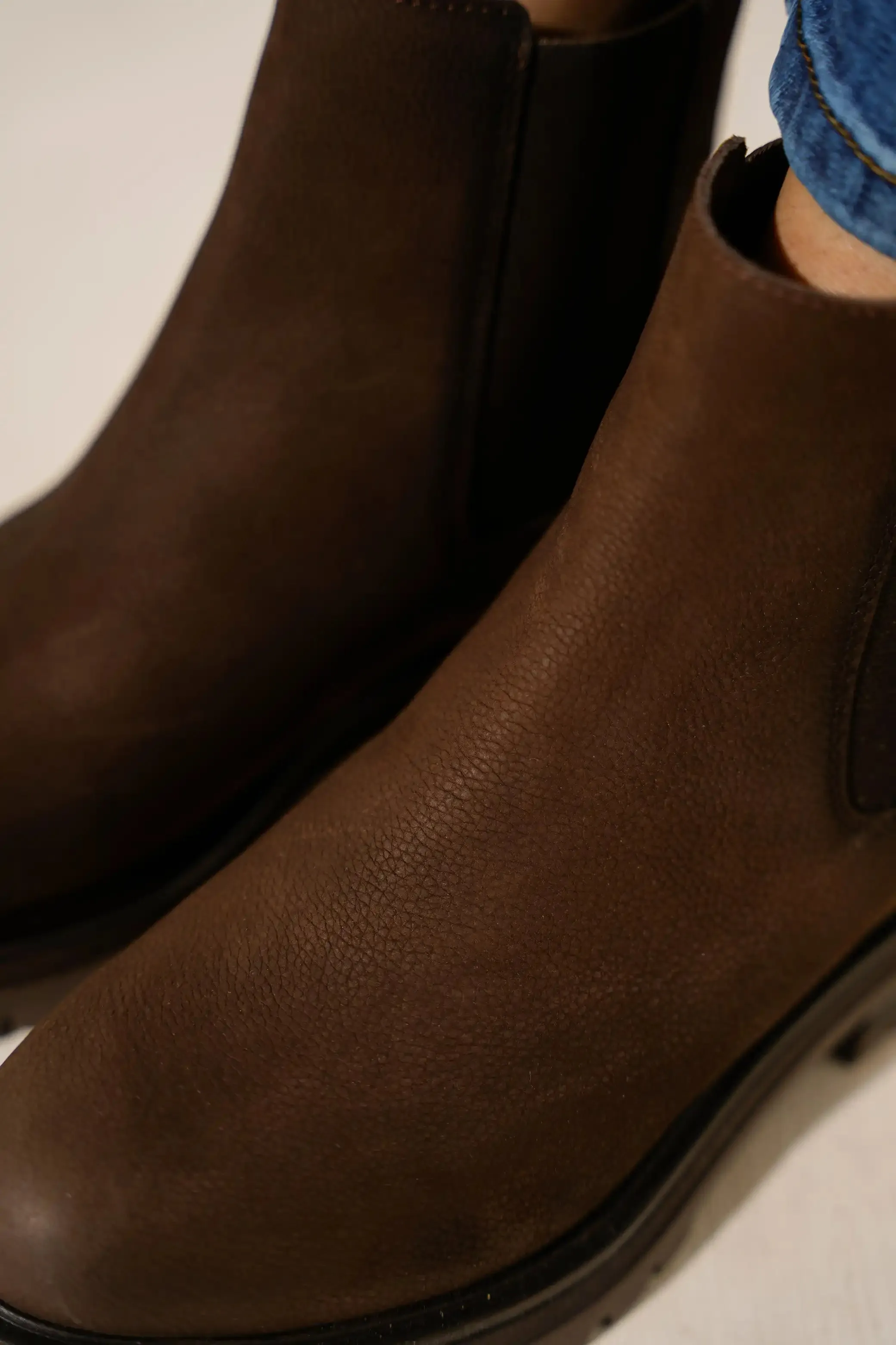 CHELSEA SUEDE BOOT