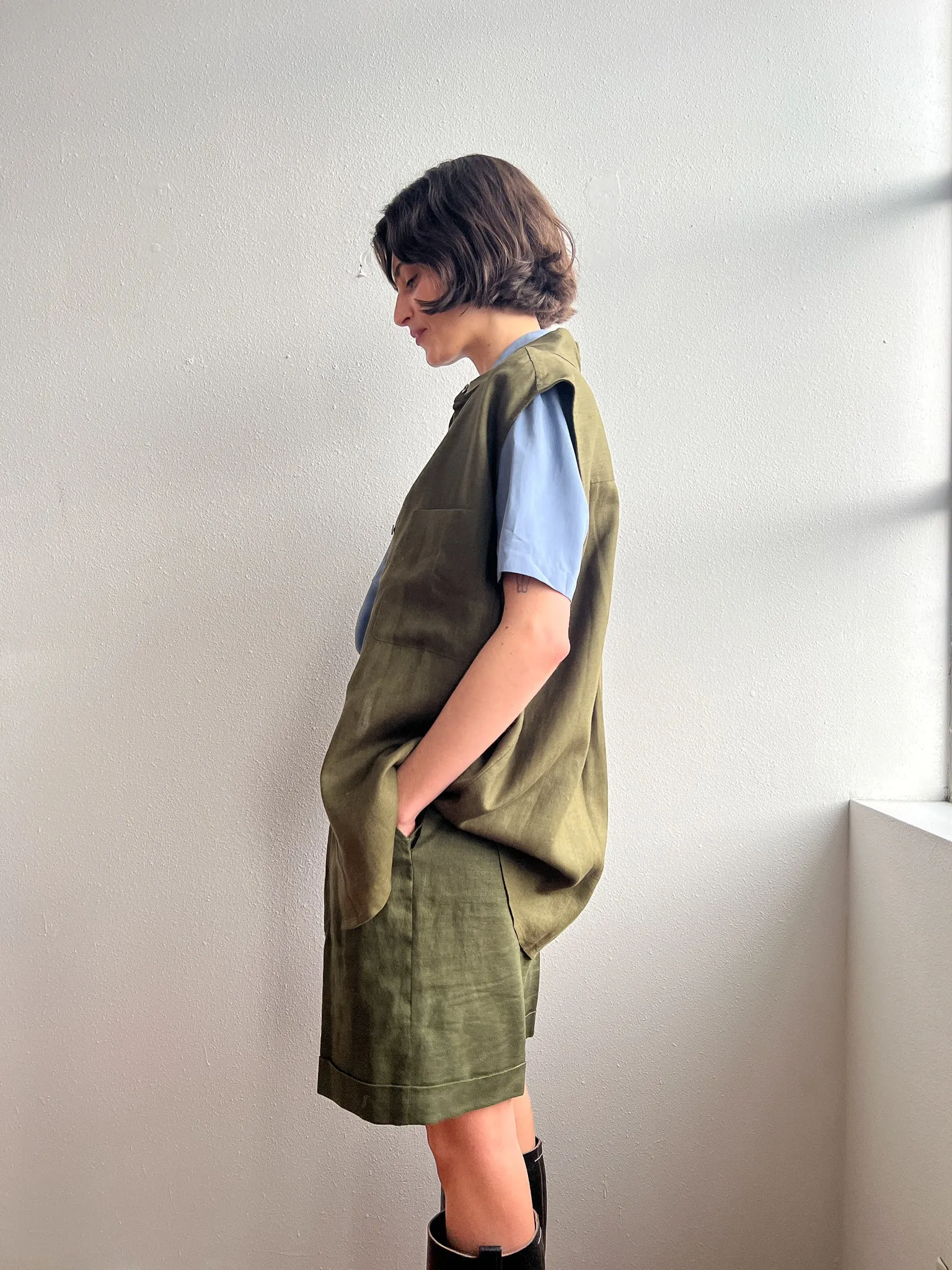 Olive Linen Sleeveless Buttonfront (L)