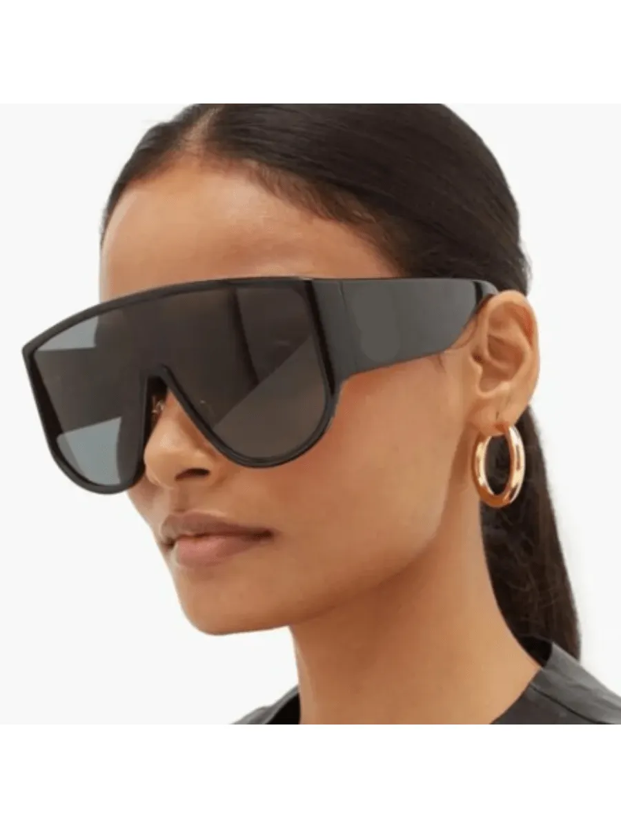 Oversized Sporty Framed Sunglasses