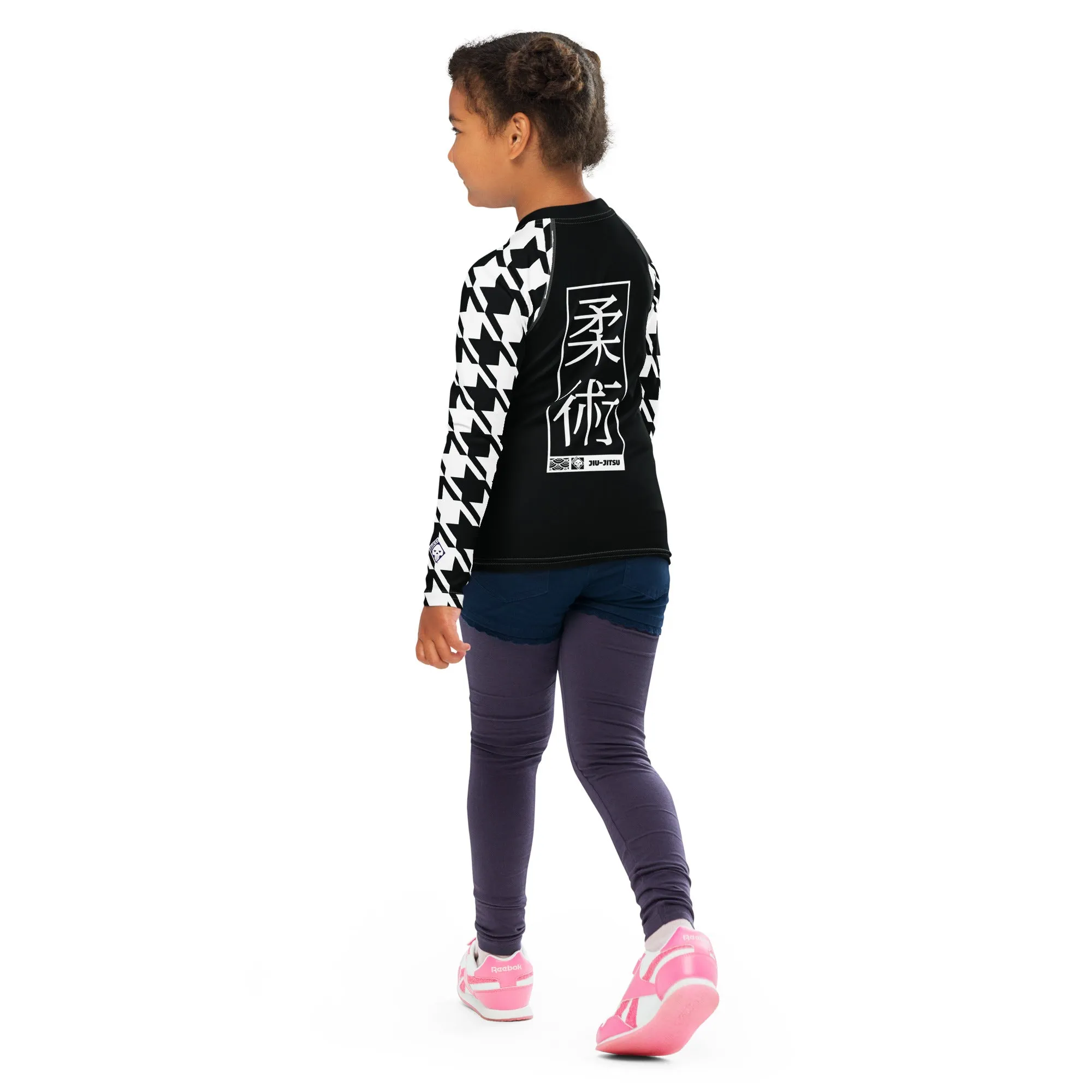 Sporty Style: Houndstooth Jiu-Jitsu Long Sleeve Rash Guard for Girls' BJJ